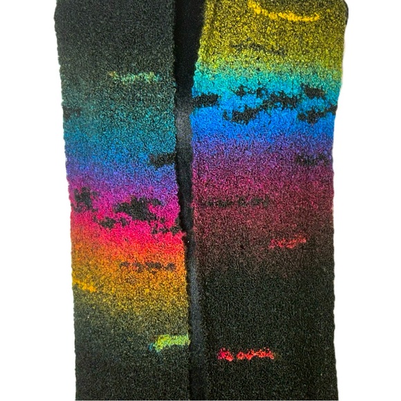 NEW Boutique Vibrant Hand-Knitted Scarf with Tasseled Fringe, Multicolored - Picture 4 of 11